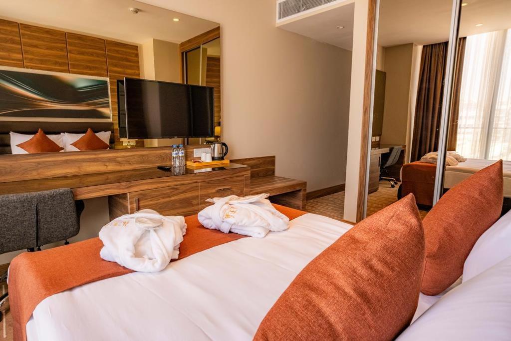 Ekor Elegance Hotel Фамагуста Экстерьер фото